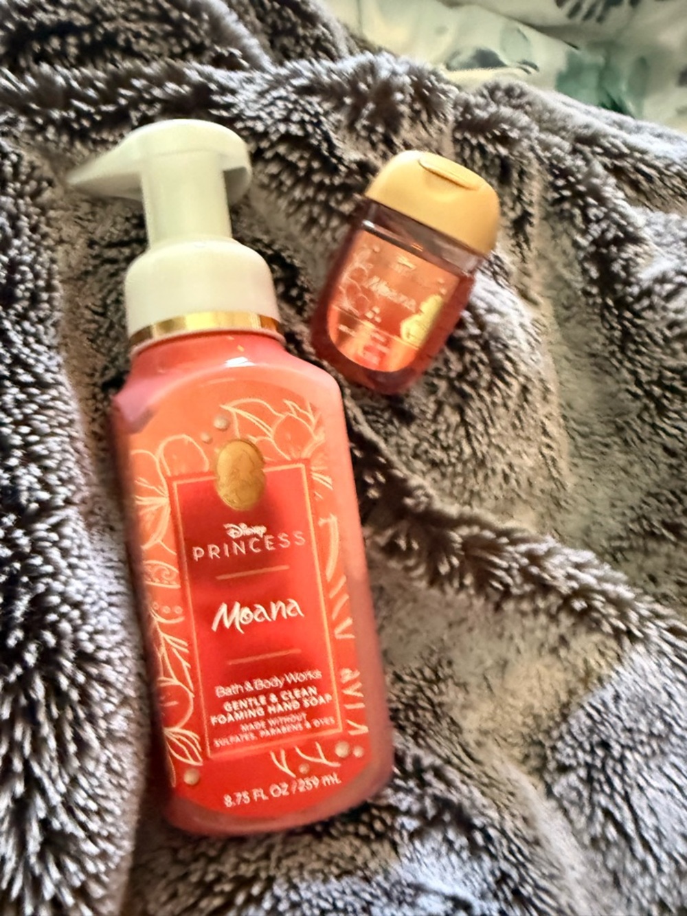 Bath & Body Works Princess Moana Foaming Hand Soap and matching Pocketbac